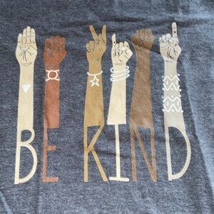 BE KIND Tee T-Shirt Top Ladies’ Fit Multiracial Multicultural Sign Language ASL